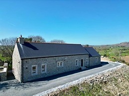 Nelly Daly's Barn - Sleeps 6 - Brand New - Parking
