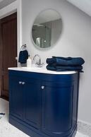 Nelly Daly's Barn - Sleeps 6 - Brand New - Parking