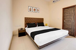 Cosy Stays at HBR Layout