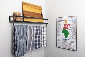 Thena Hotel - Spacious 1 BDRM