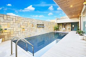 Mordern Rooftop Restro and Pool at Udaipur