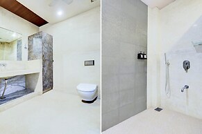 Mordern Rooftop Restro and Pool at Udaipur