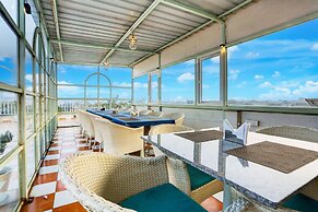 Mordern Rooftop Restro and Pool at Udaipur