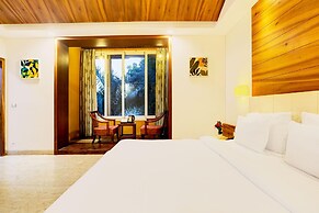 Mordern Rooftop Restro and Pool at Udaipur