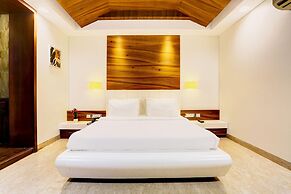 Mordern Rooftop Restro and Pool at Udaipur