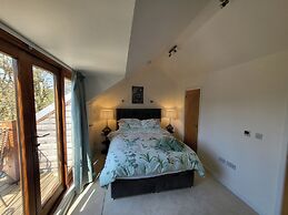 Luxury Dog Friendly Cottage - Golf & Spa Breaks