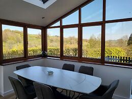 Luxury Dog Friendly Cottage - Golf & Spa Breaks