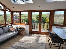 Luxury Dog Friendly Cottage - Golf & Spa Breaks