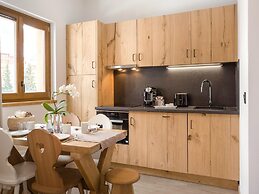 Pet-friendly Holiday Home With Scenic Views