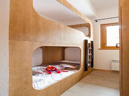 Pet-friendly Holiday Home With Scenic Views