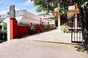 Mordern Room Ballaupur Chowk Dehradun