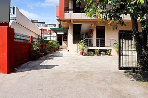 Mordern Room Ballaupur Chowk Dehradun