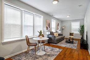 Cozy 1-Bedroom Apt with In-Unit Laundry