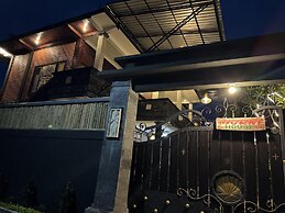 Murni's House