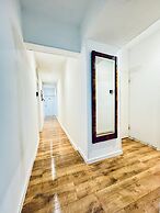 5BR Apt 10min to Matzleinsdorfer