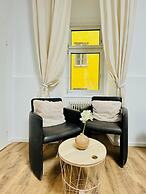 5BR Apt 10min to Matzleinsdorfer