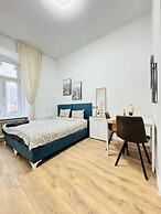 5BR Apt 10min to Matzleinsdorfer