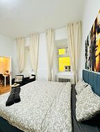5BR Apt 10min to Matzleinsdorfer