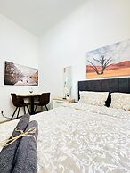 5BR Apt 10min to Matzleinsdorfer