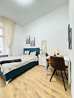 5BR Apt 10min to Matzleinsdorfer