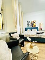5BR Apt 10min to Matzleinsdorfer