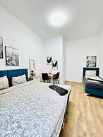5BR Apt 10min to Matzleinsdorfer