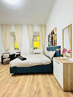 5BR Apt 10min to Matzleinsdorfer