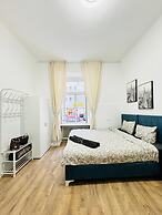 5BR Apt 10min to Matzleinsdorfer