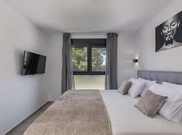 Charming Apartment Island Krk With Private Pool