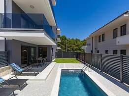 Charming Apartment Island Krk With Private Pool