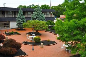 Avalon Inn