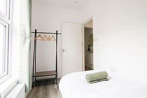 Cosy 3 Bed Flat in Southsea