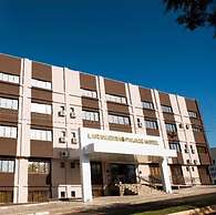 LARANJEIRAS PALACE HOTEL