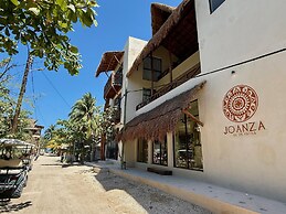 Joanza by ÓOL Hotels