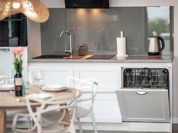 Modern Pla a Basen Rodzinnie i Luksusowo