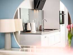 Modern Pla a Basen Rodzinnie i Luksusowo