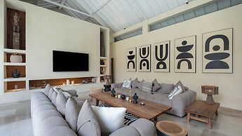 Villa Dreamer by Villa Finder