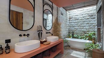 Villa Dreamer by Villa Finder