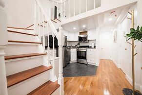 Central Park Studio With Sleeping Loft