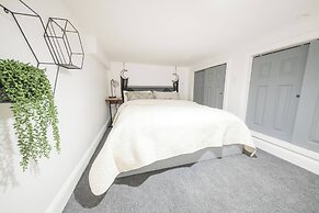 Central Park Studio With Sleeping Loft