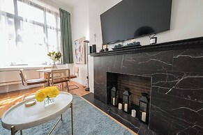 Central Park Studio With Sleeping Loft