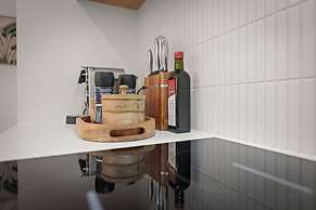 Gorgeous 4 Bedroom House - Blackmans Bay