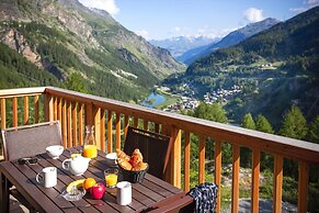 Apartment in Tignes With Spa & Pool