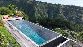 Moorea Horizon