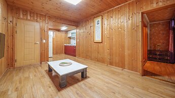 Gyeongju Silla Palace Pension