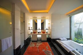 Yiqi Ahn Luh Huangshan