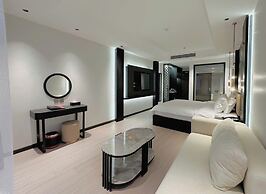 GARDEN PHOENIX HOTEL