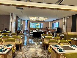 GARDEN PHOENIX HOTEL