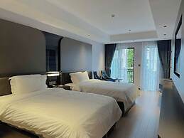 GARDEN PHOENIX HOTEL