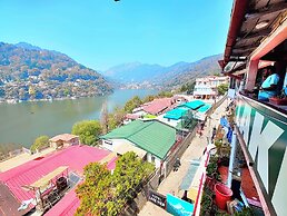 Hotel Lake View Mall Road Near Lake